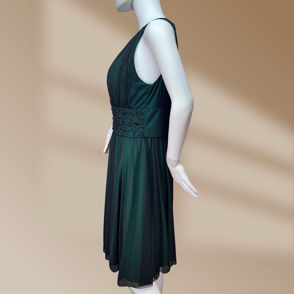 La Nouvelle Renaissance Formal Black Over Green Waist Embellished Sz 6 Dress - Picture 4 of 5